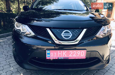Позашляховик / Кросовер Nissan Rogue Sport 2018 в 