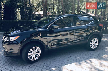 Позашляховик / Кросовер Nissan Rogue Sport 2018 в 