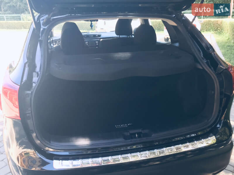 Позашляховик / Кросовер Nissan Rogue Sport 2018 в Сумах