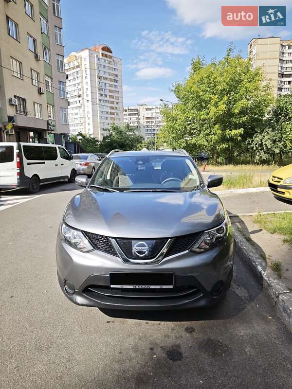 Внедорожник / Кроссовер Nissan Rogue Sport 2019 в Киеве