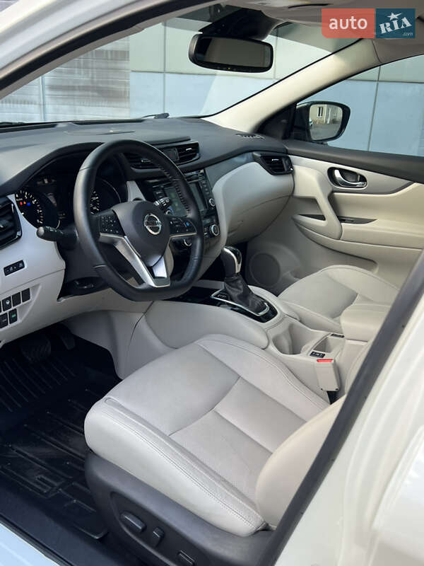 Позашляховик / Кросовер Nissan Rogue Sport 2020 в Одесі
