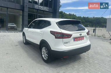 Позашляховик / Кросовер Nissan Rogue Sport 2020 в 