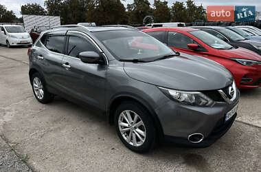 Позашляховик / Кросовер Nissan Rogue Sport 2017 в Житомирі