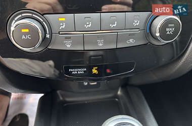 Внедорожник / Кроссовер Nissan Rogue Sport 2020 в 