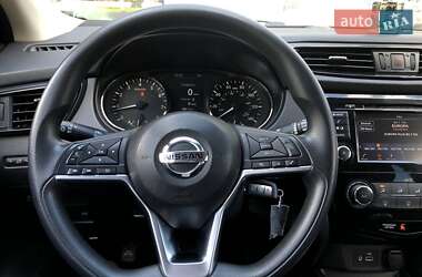 Внедорожник / Кроссовер Nissan Rogue Sport 2019 в 