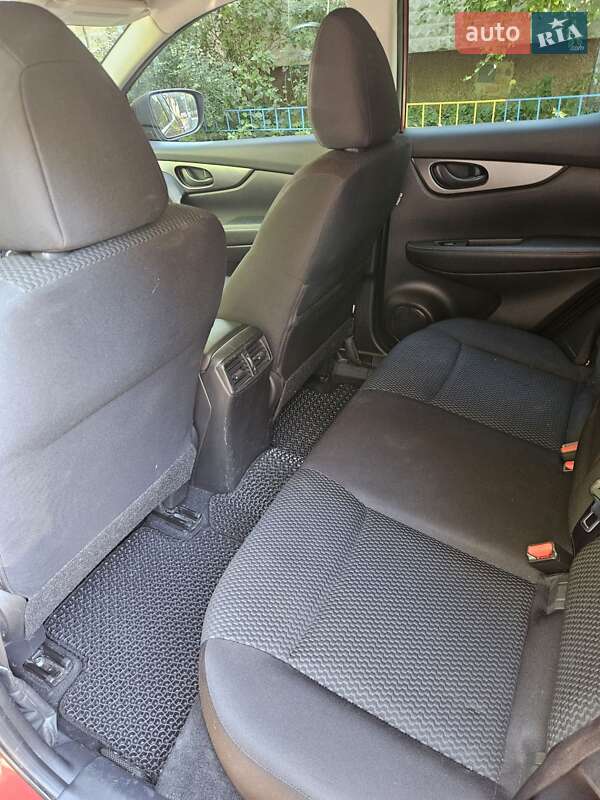 Внедорожник / Кроссовер Nissan Rogue Sport 2018 в Киеве