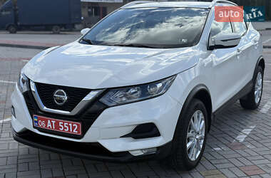 Внедорожник / Кроссовер Nissan Rogue Sport 2020 в Житомире