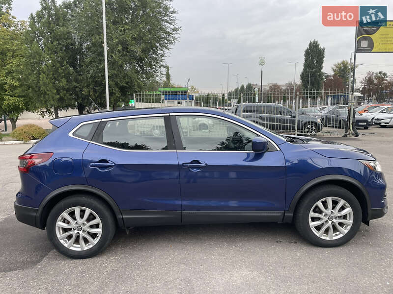 Внедорожник / Кроссовер Nissan Rogue Sport 2020 в Кременчуге