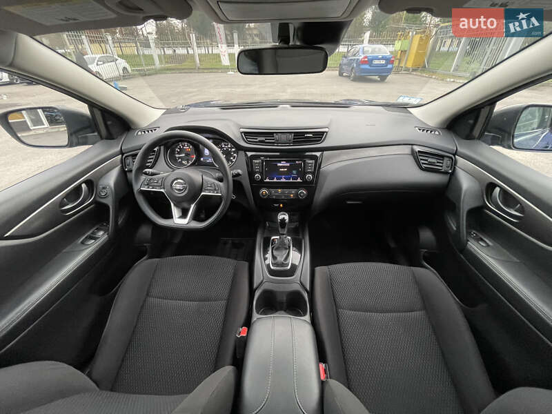 Внедорожник / Кроссовер Nissan Rogue Sport 2020 в Кременчуге