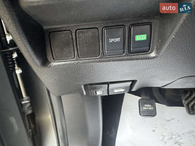 Внедорожник / Кроссовер Nissan Rogue Sport 2020 в Киеве фото 10 Внедорожник / Кроссовер Nissan Rogue Sport 2020 в Киеве