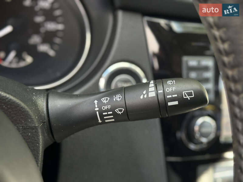 Внедорожник / Кроссовер Nissan Rogue Sport 2017 в Одессе