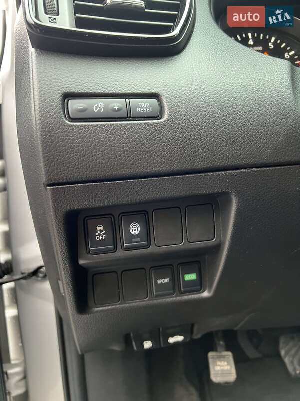 Внедорожник / Кроссовер Nissan Rogue Sport 2020 в Житомире фото 27 Внедорожник / Кроссовер Nissan Rogue Sport 2020 в Житомире