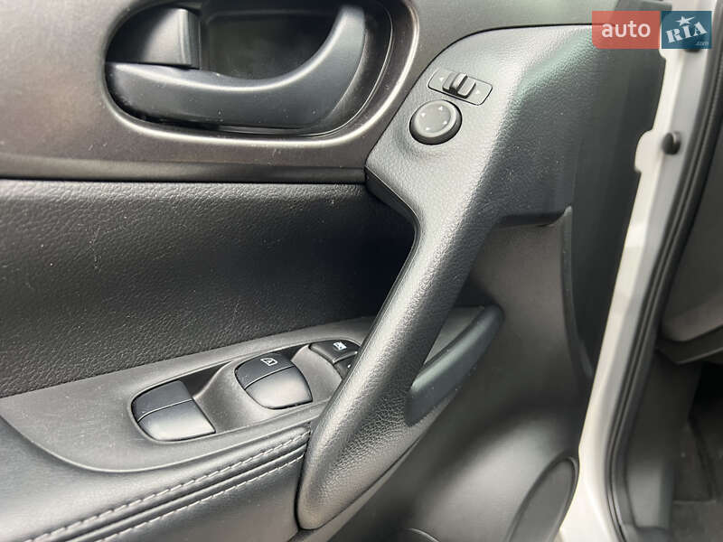 Внедорожник / Кроссовер Nissan Rogue Sport 2020 в Житомире фото 28 Внедорожник / Кроссовер Nissan Rogue Sport 2020 в Житомире