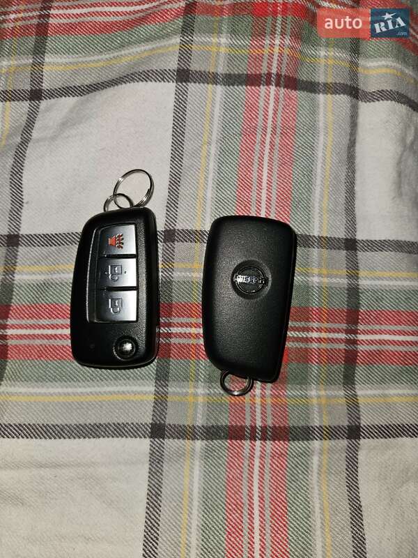 Внедорожник / Кроссовер Nissan Rogue Sport 2018 в Киеве