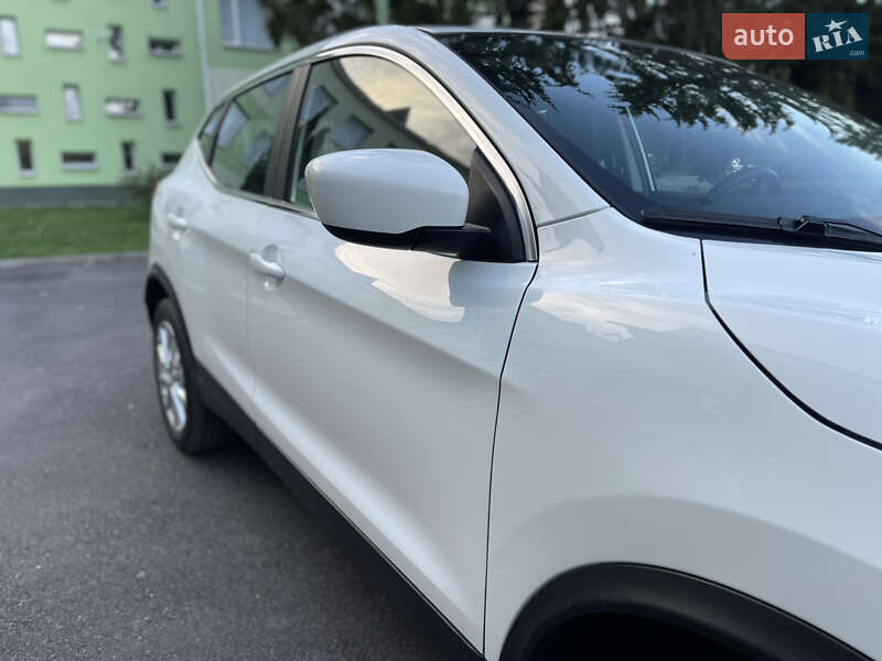 Внедорожник / Кроссовер Nissan Rogue Sport 2021 в Виннице