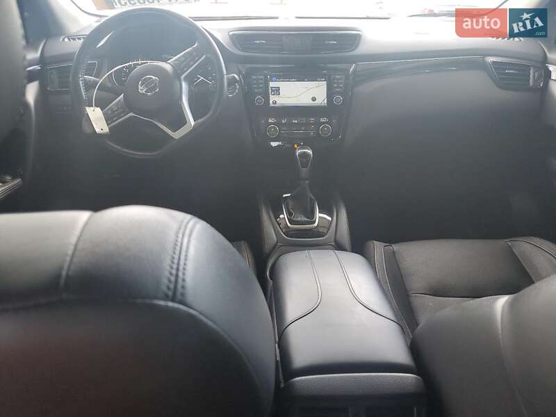 Позашляховик / Кросовер Nissan Rogue Sport 2017 в Хмельницькому фото 8 Позашляховик / Кросовер Nissan Rogue Sport 2017 в Хмельницькому