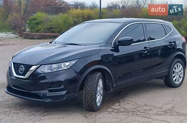 Позашляховик / Кросовер Nissan Rogue Sport 2021 в Івано-Франківську