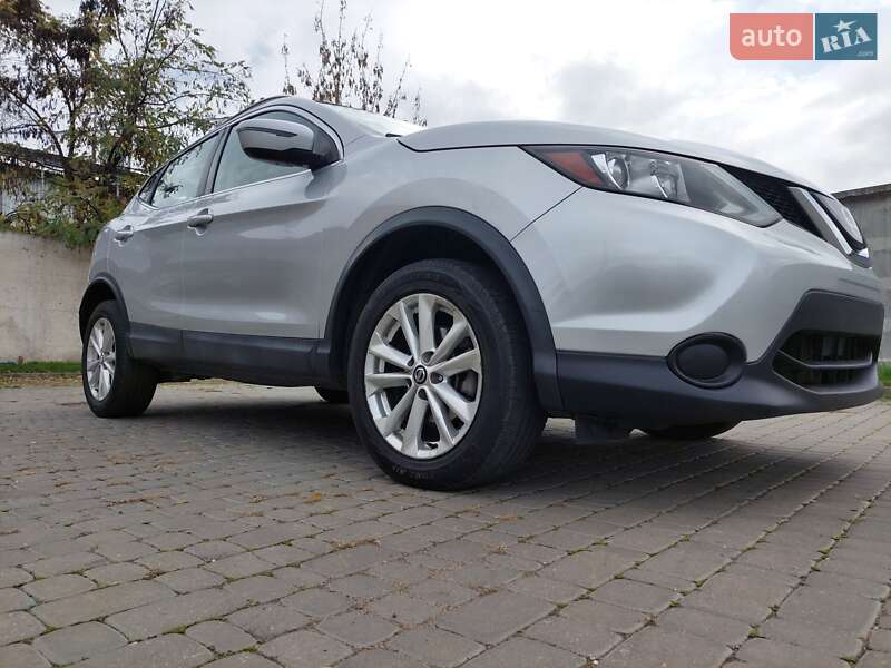 Позашляховик / Кросовер Nissan Rogue Sport 2019 в Первомайську