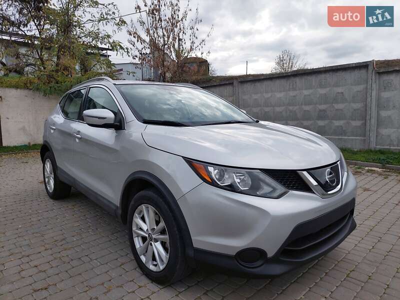 Позашляховик / Кросовер Nissan Rogue Sport 2019 в Первомайську