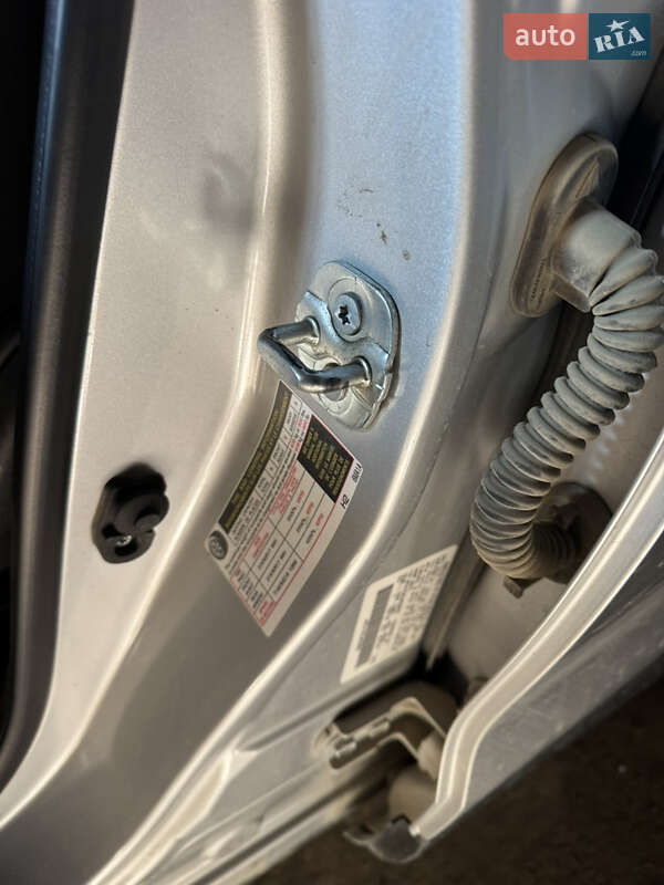 Внедорожник / Кроссовер Nissan Rogue Sport 2017 в Вижнице