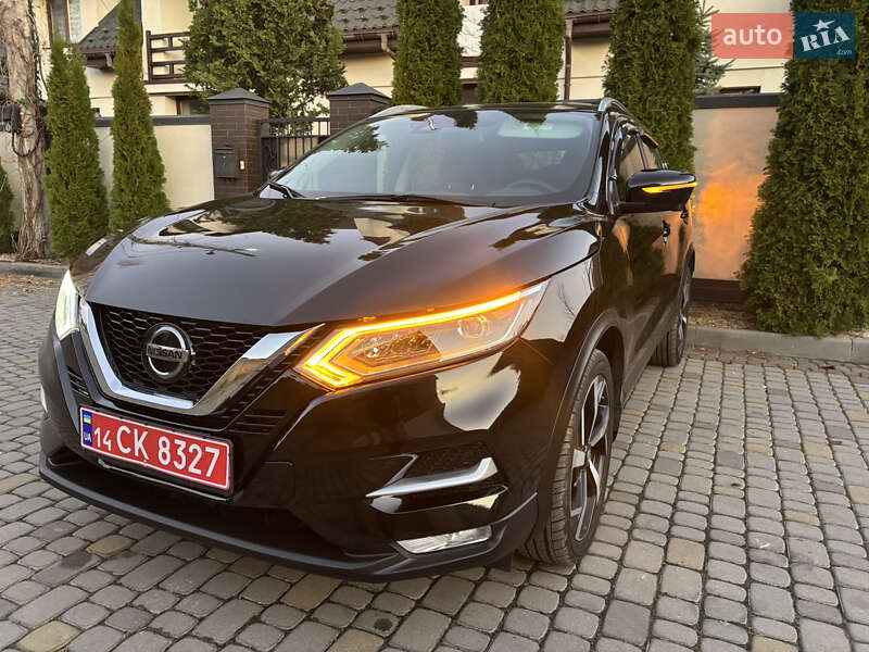 Внедорожник / Кроссовер Nissan Rogue Sport 2020 в Львове