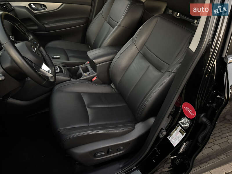 Внедорожник / Кроссовер Nissan Rogue Sport 2020 в Львове