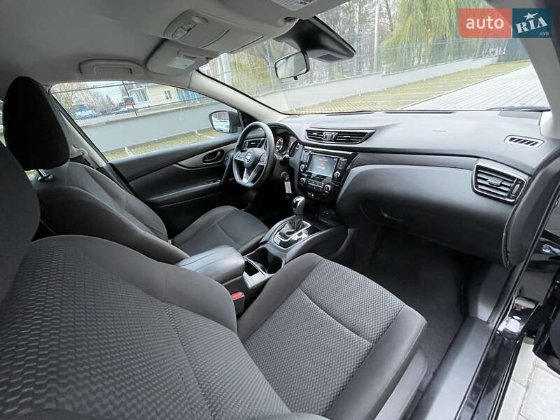 Внедорожник / Кроссовер Nissan Rogue Sport 2021 в Ровно