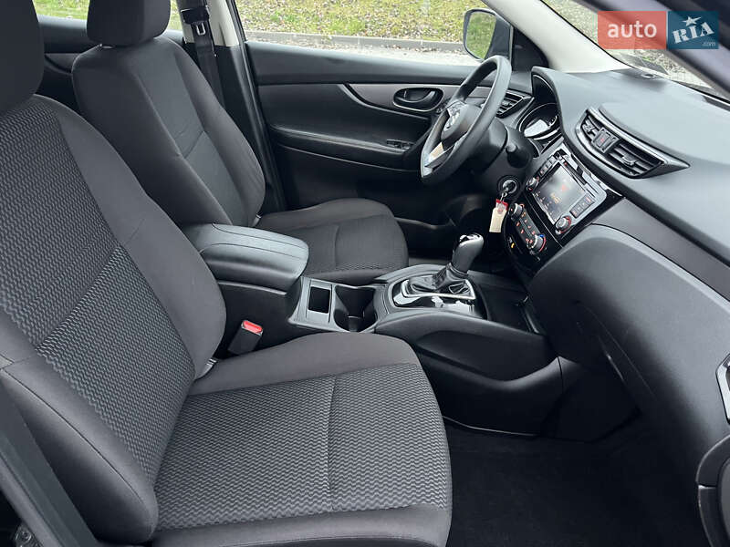 Позашляховик / Кросовер Nissan Rogue Sport 2020 в Вінниці