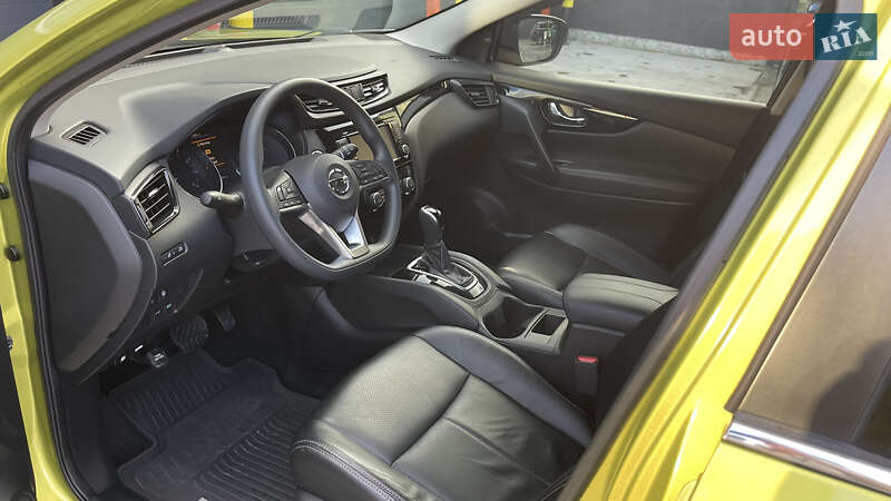 Внедорожник / Кроссовер Nissan Rogue Sport 2020 в Самборе