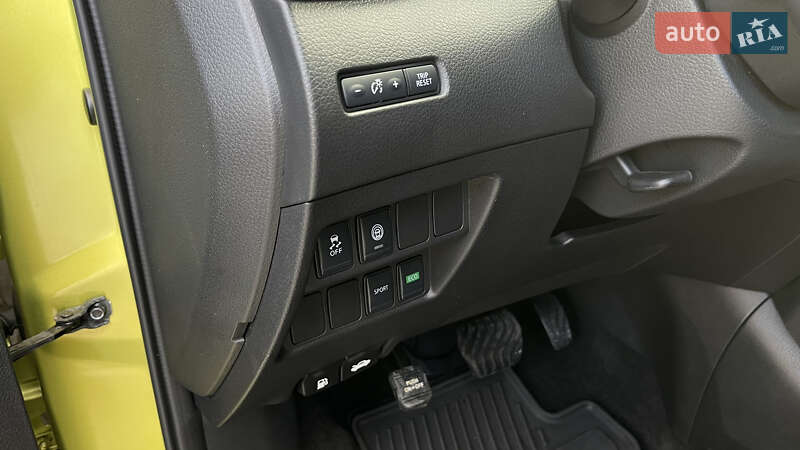 Внедорожник / Кроссовер Nissan Rogue Sport 2020 в Самборе