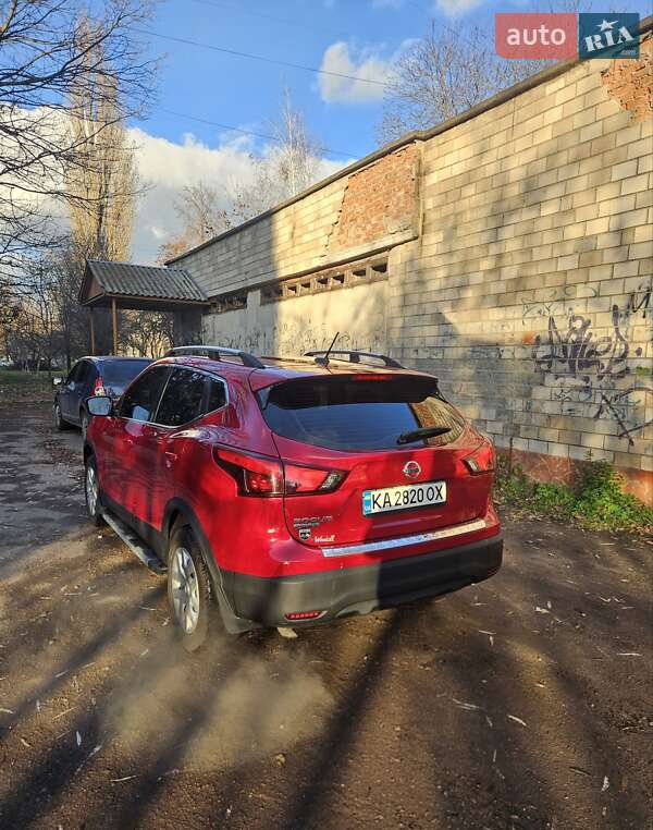 Внедорожник / Кроссовер Nissan Rogue Sport 2018 в Киеве