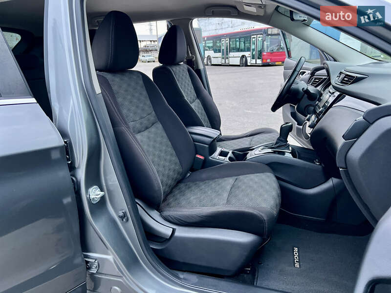 Внедорожник / Кроссовер Nissan Rogue Sport 2017 в Горишних Плавнях фото 15 Внедорожник / Кроссовер Nissan Rogue Sport 2017 в Горишних Плавнях