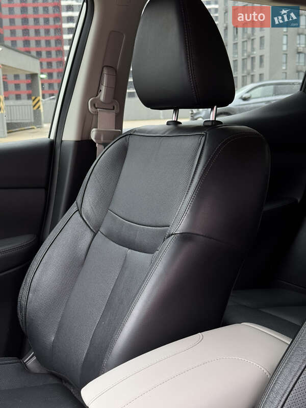 Внедорожник / Кроссовер Nissan Rogue Sport 2019 в Киеве фото 27 Внедорожник / Кроссовер Nissan Rogue Sport 2019 в Киеве