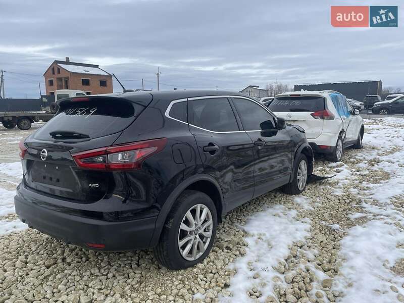 Nissan Rogue Sport 2021