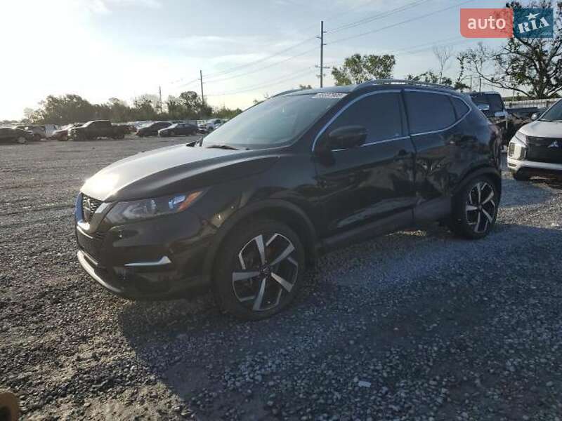 Внедорожник / Кроссовер Nissan Rogue Sport 2020 в Львове