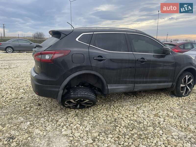 Внедорожник / Кроссовер Nissan Rogue Sport 2020 в Львове