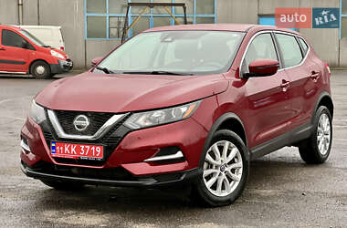 Позашляховик / Кросовер Nissan Rogue Sport 2020 в Горішніх Плавнях