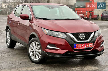 Позашляховик / Кросовер Nissan Rogue Sport 2020 в Горішніх Плавнях