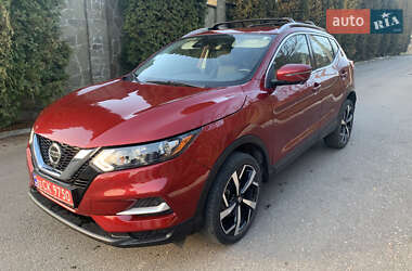 Внедорожник / Кроссовер Nissan Rogue Sport 2020 в Ровно