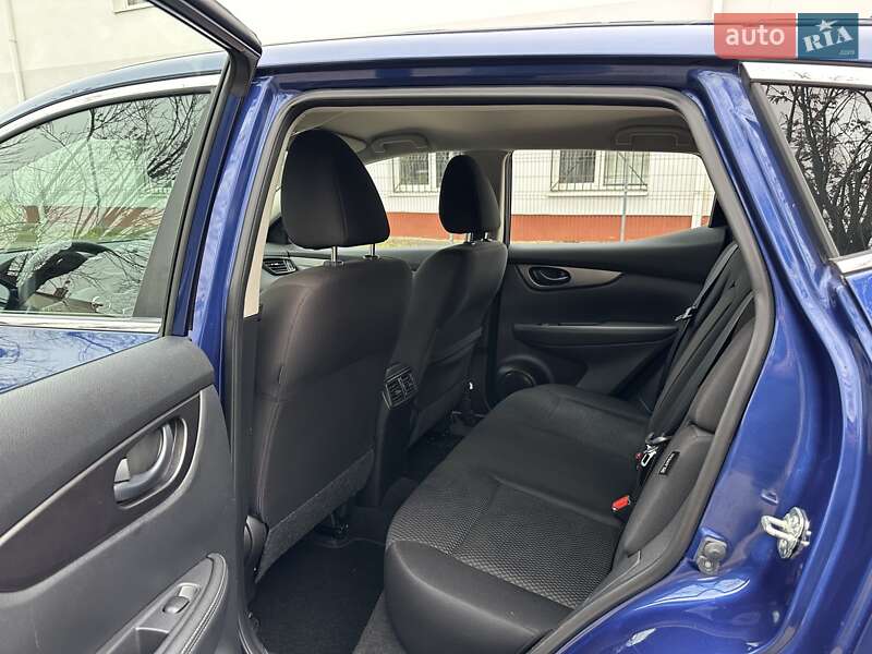 Внедорожник / Кроссовер Nissan Rogue Sport 2021 в Львове