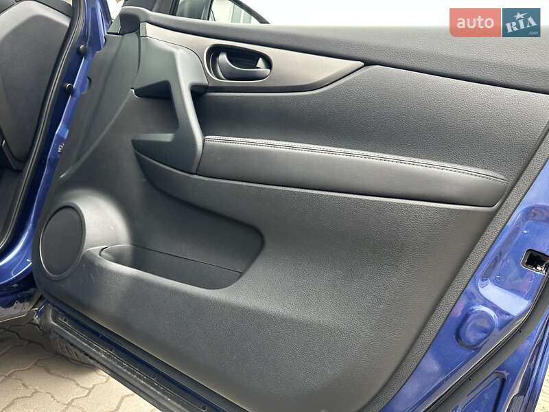 Внедорожник / Кроссовер Nissan Rogue Sport 2021 в Львове