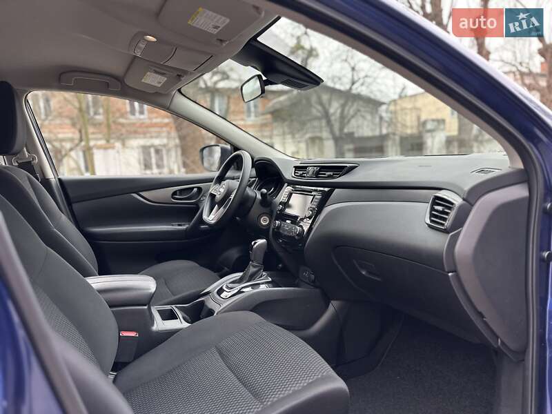 Внедорожник / Кроссовер Nissan Rogue Sport 2021 в Львове