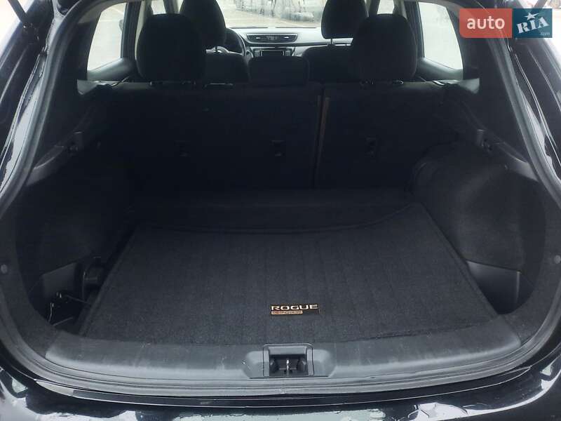 Внедорожник / Кроссовер Nissan Rogue Sport 2021 в Харькове