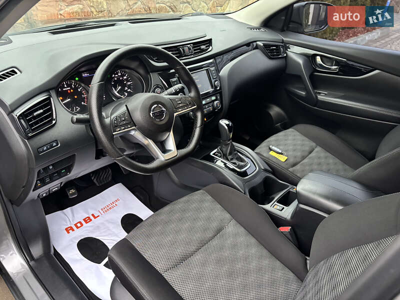 Внедорожник / Кроссовер Nissan Rogue Sport 2020 в Львове