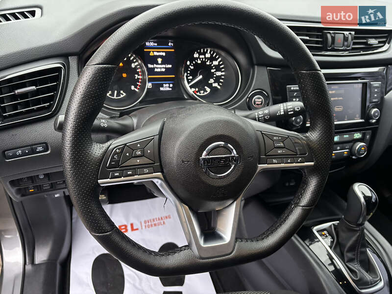 Внедорожник / Кроссовер Nissan Rogue Sport 2020 в Львове