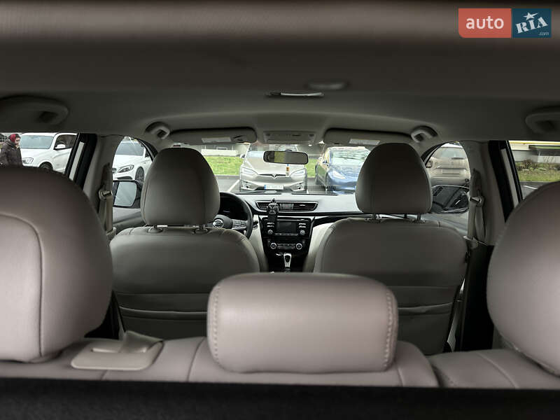 Внедорожник / Кроссовер Nissan Rogue Sport 2018 в Виннице