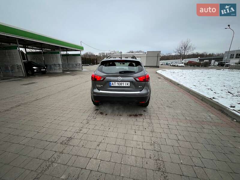 Позашляховик / Кросовер Nissan Rogue Sport 2017 в Івано-Франківську