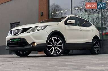 Внедорожник / Кроссовер Nissan Rogue Sport 2017 в Киеве