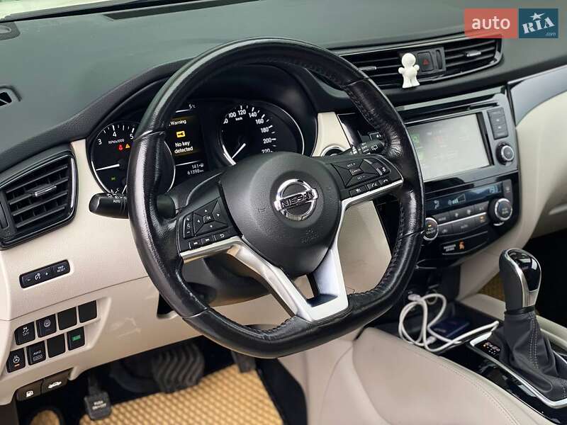 Внедорожник / Кроссовер Nissan Rogue Sport 2017 в Киеве фото 25 Внедорожник / Кроссовер Nissan Rogue Sport 2017 в Киеве