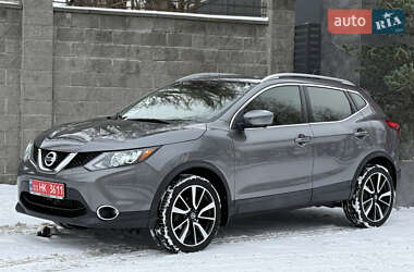 Внедорожник / Кроссовер Nissan Rogue Sport 2017 в Киеве